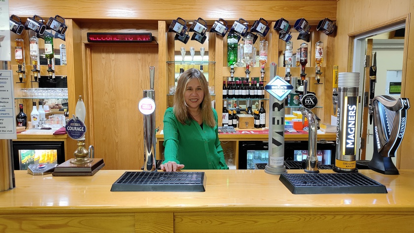 bar